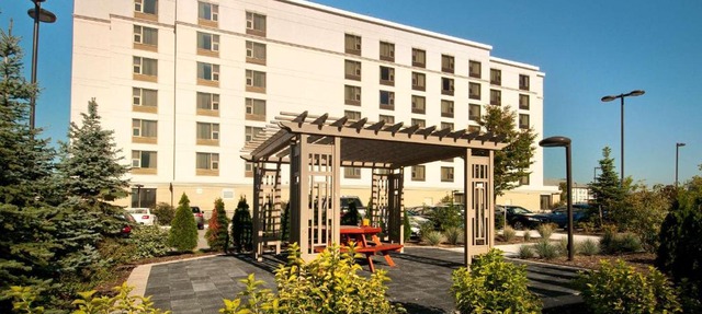 Hampton Inn by Hilton Toronto Airport Corporate Centre