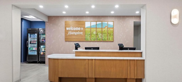 Hampton Inn & Suites Bolingbrook