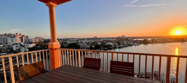 Harborview Grande 802 - Stunning Top Floor