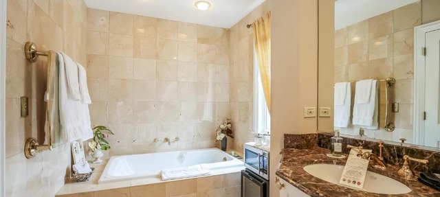 Harvey House Bed & Breakfast