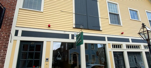 HATHAWAY HOME- Downtown Historic New Bedford, ACROSS FROM WHALING MUSEUM