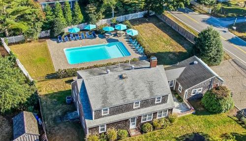 Heated Pool AC 1 2 Mile to Beach