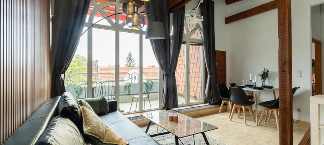 Helle & gemütliche Dachwohnung mit Terasse