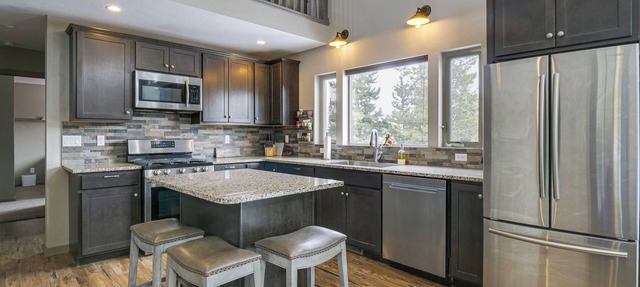 Hike + Ski: Grand Lake Cabin w/Mtn-view Deck