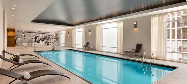 Hilton Chicago Magnificent Mile Suites