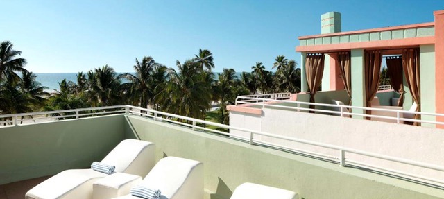 Hilton Vacation Club Crescent on South Beach Miami