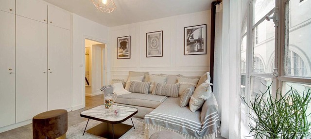 Historical apartment in the heart of Paris - 1