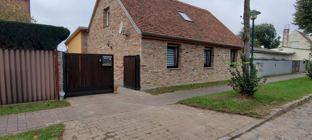 Holiday Home 'Oderbruch' with Private Terrace, Private Garden and Wi-Fi