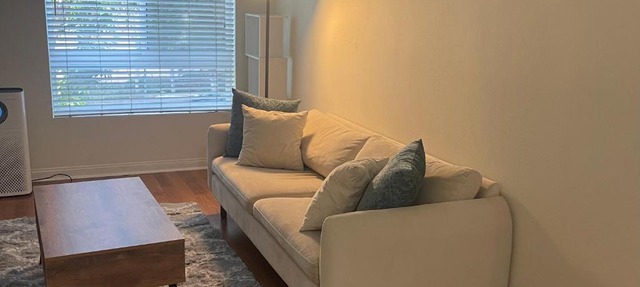 Holiday in LA - 1br with Free parking, Laundry, Pool