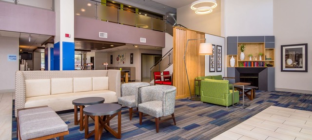Holiday Inn Express Hotel & Suites Phoenix-Airport by IHG