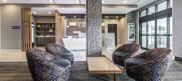Holiday Inn Express & Suites Toronto Airport South by IHG