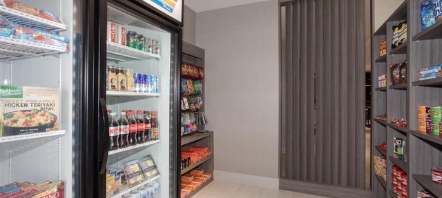 Holiday Inn Express & Suites - Denver NE - Brighton by IHG