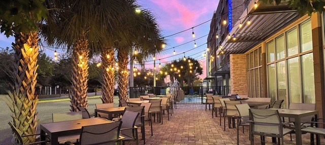 Holiday Inn Express & Suites - Orlando - Southeast by IHG