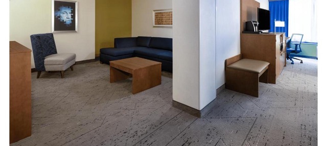 Holiday Inn Express & Suites Ft. Washington - Philadelphia by IHG