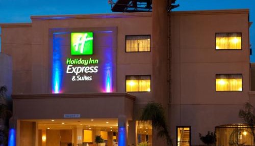 Holiday Inn Express & Suites Woodland Hills by IHG