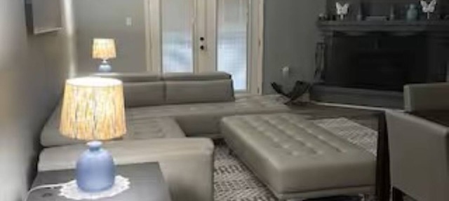 Home Away From Home 2-bedroom condo with AC in charming Slidell