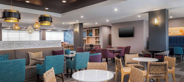 Home2 Suites BY Hilton Phoenix Midtown