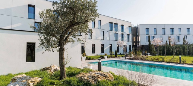 Hotel Dali Val d'Europe, Tapestry Collection by Hilton