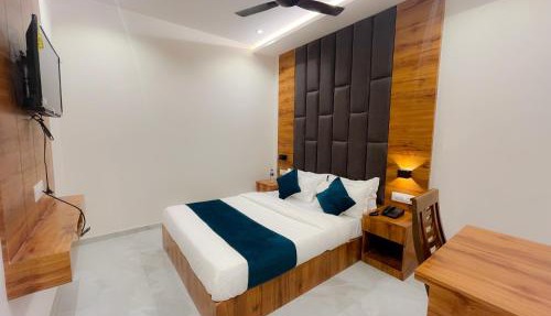 Hotel Grand Executive