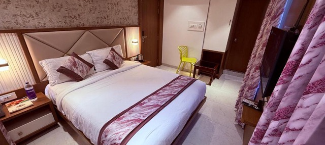 Hotel Pearl Residency Thane