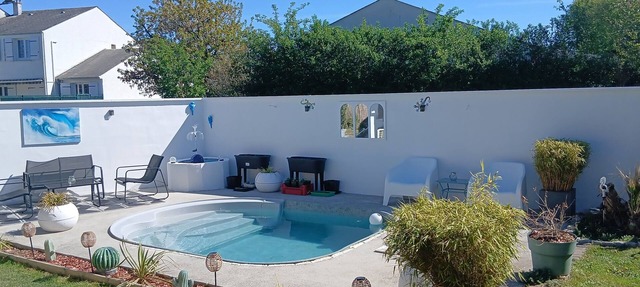 House, 3 bedrooms, garden, swimming pool