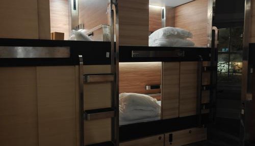 I Street Capsule Hostel