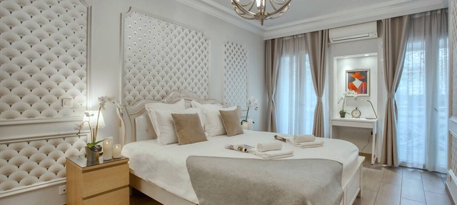 Iconic 150m² 4BR near Opera - Hidden Gem Renovated