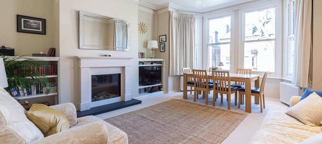 Inviting 2BD Victorian Flat, Near Hampstead