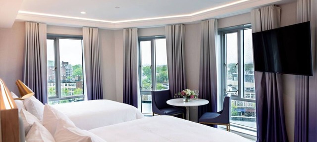 Iris Hotel Boston