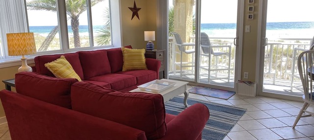 ISLAND SANDS #201- PANORAMIC VIEWS! 2nd FLOOR END UNIT