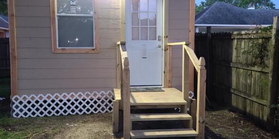 JAMMS tiny home