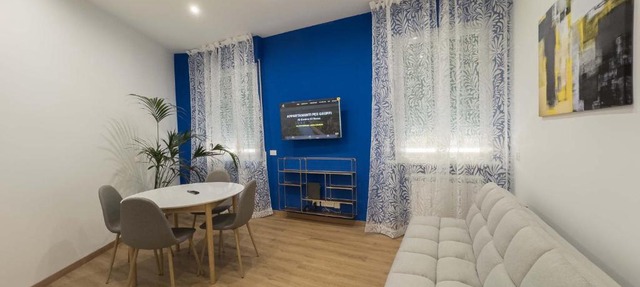 JHHIT - Panoramic Modern Penthouse