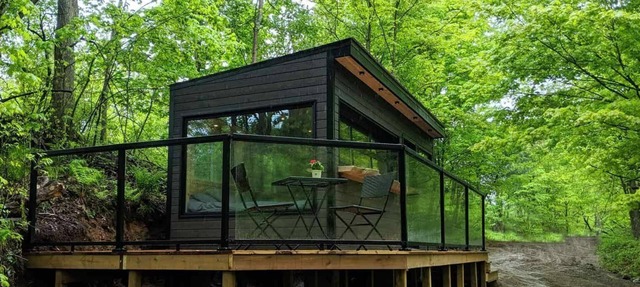 Juniper Cabin | Tiny Cabin Overlooking Fall River