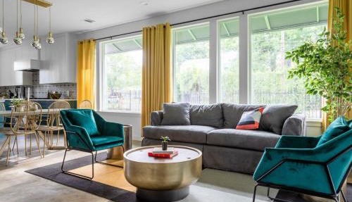 King Kasa 6BR Retreat - 6 walk min to Rainey St