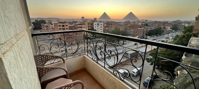 King Khafren Pyramids View