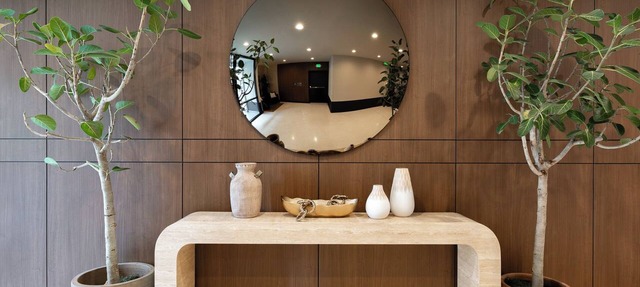 Kins Hotel