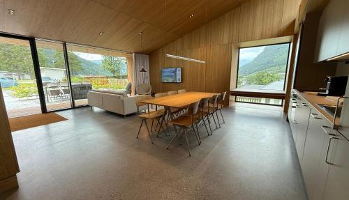 Kinsarvik Camping
