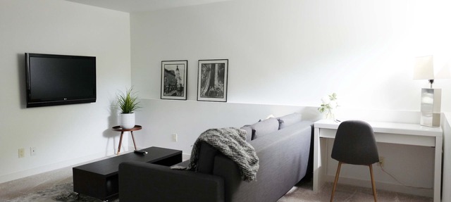 Kitsilano Modern Comfort - Spacious 1 bedroom in quiet tree lined neighbourhood