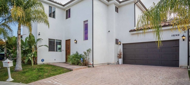 LA Dream Gem! Beautiful home with Spa and EV charger for Tesla