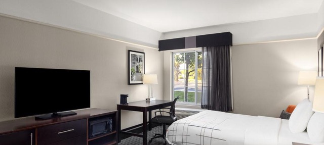 La Quinta by Wyndham Santa Clarita - Valencia