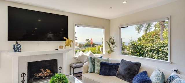 Laguna Beach Escape w/Hot Tub & Ocean Views!