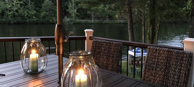 Lakefront home with great outdoor space