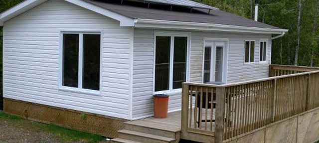 Lakeside Cottage Rental with Private Dock near North Bay, Ontario