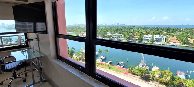 Large Connected Spacious 5-Bedroom Sunset Suite 141921