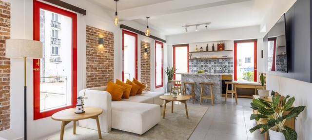 Leiden Homestay & Cafe