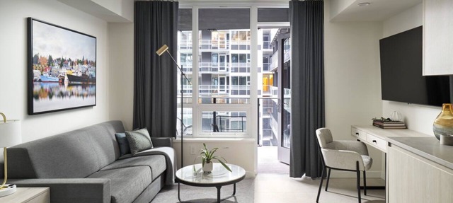 Level Seattle- Studio Suite w/full kitchen, in-room laundry & resort amenities