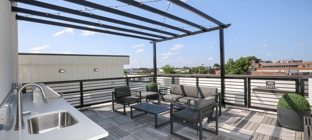 Loft Style Spacious Lux Apt 203, sleeps 6