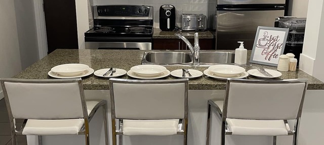 Lovely 1 bedroom condo with amazing view