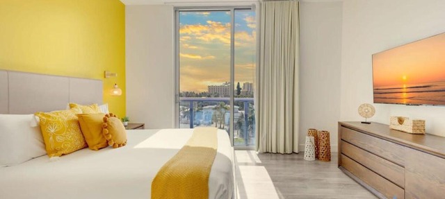 Lovely Apartment - Hollywood Beach - Rooftop Pool