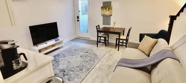 Lovely English Basement Apartment in Washington DC